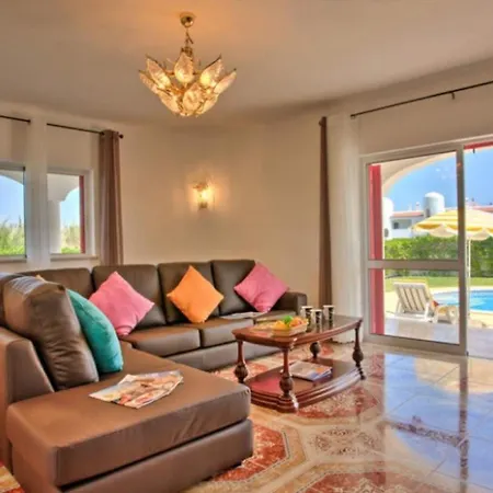 Gomes Villa Porches (Algarve)