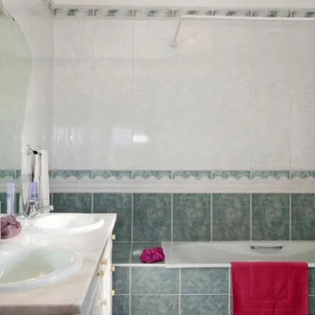 Gomes Villa Porches (Algarve)